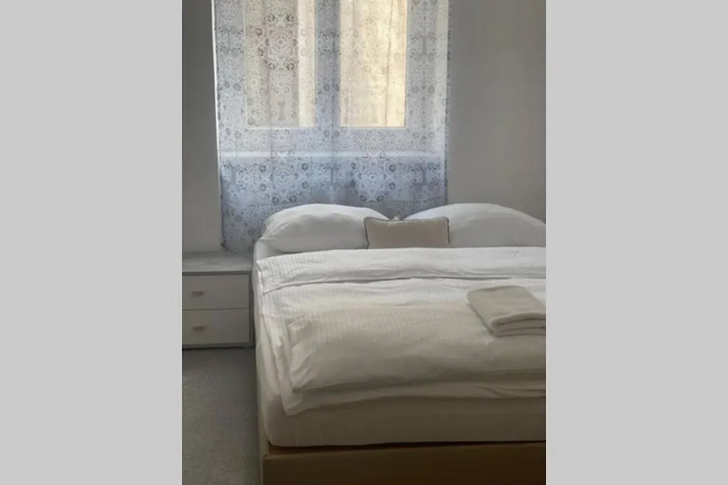 Private Room Near Vienna City Center 1 Apartment