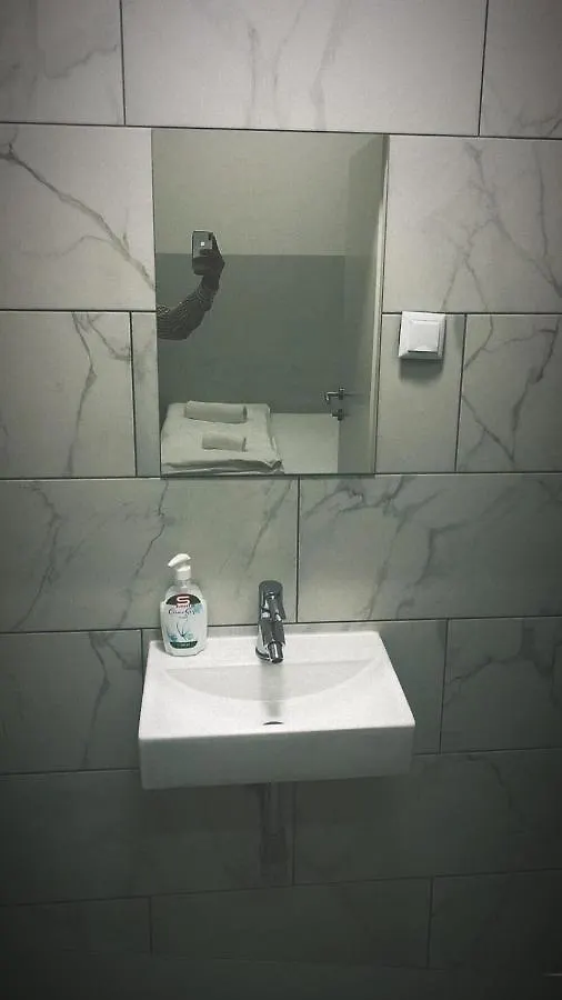 Private Room Near Vienna City Center 1 Apartment